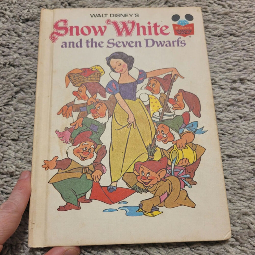 Vintage 1973 Walt Disney’s Snow White and the Seven Dwarfs